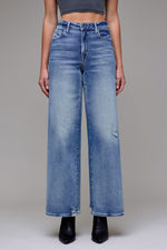 Load image into Gallery viewer, Hidden Medium Wash High Rise Wide Leg Jeans
