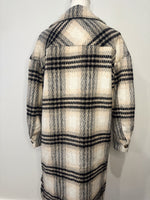 Load image into Gallery viewer, Black Plaid Long Coat
