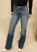 Load image into Gallery viewer, Kancan Holly Slim Flare Jeans
